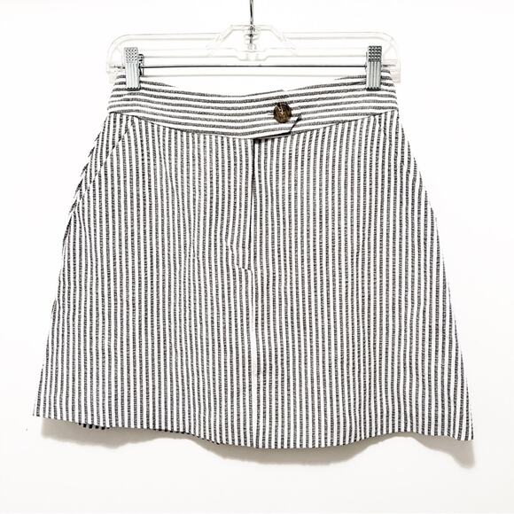 Court & Rowe Stretch Seersucker Miniskirt Sz.0 NWT - Picture 7 of 8